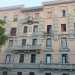 Il primo gruppo a essere eretto in citt fu il "Duca degli Abruzzi", ancora esistente  in piazza Diaz, nel quartiere Madonnella, di fronte alla rotonda. Il complesso, edificato tra il 1909 e il 1914,  costituito da una serie di palazzi a tre piani (ne verr aggiunto un quarto nel Dopoguerra). Si tratta di immobili eleganti, concepiti in stile liberty
